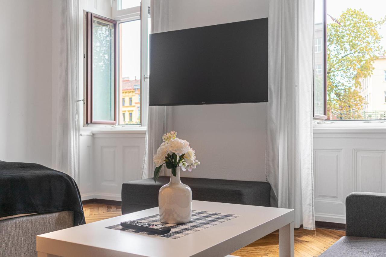 Vibrant 3br Near Akh Hospital - Perfect For Groups Apartament