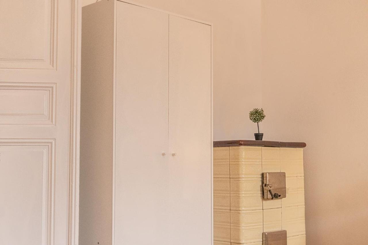 Vibrant 3br Near Akh Hospital - Perfect For Groups Apartament *