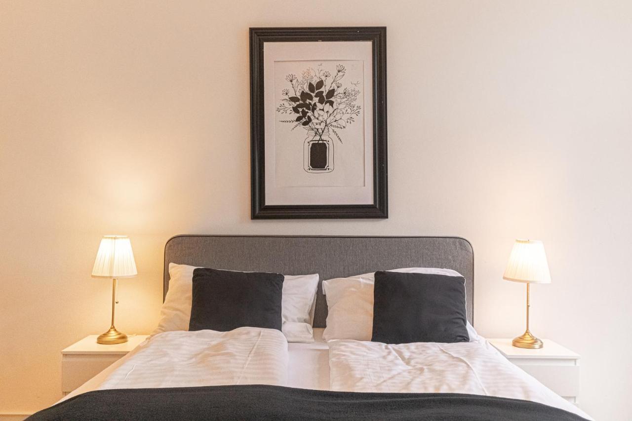 Vibrant 3br Near Akh Hospital - Perfect For Groups Viena
