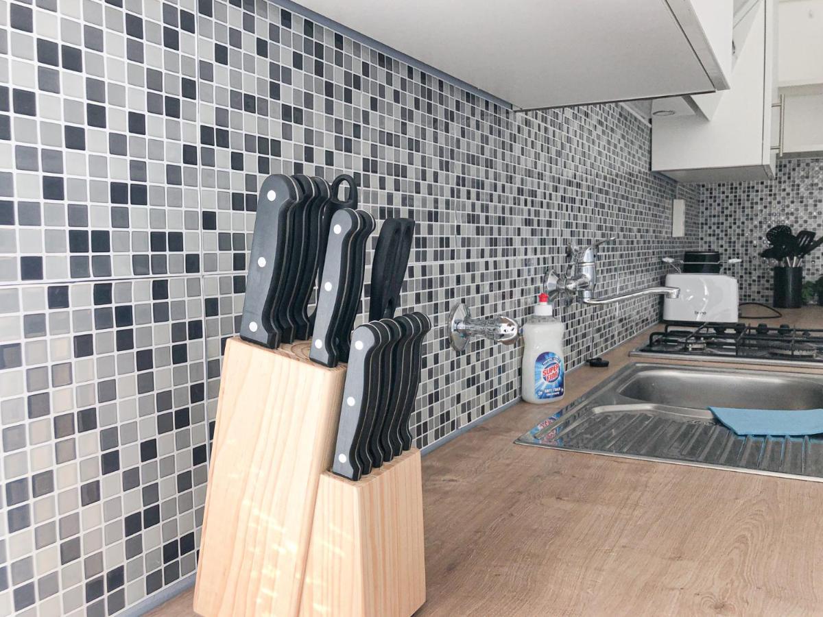 Vibrant 3br Near Akh Hospital - Perfect For Groups Apartament Viena